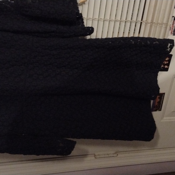 Banana Republic Black Lace Dress    Size 2  Fully Lined - Picture 2 of 8